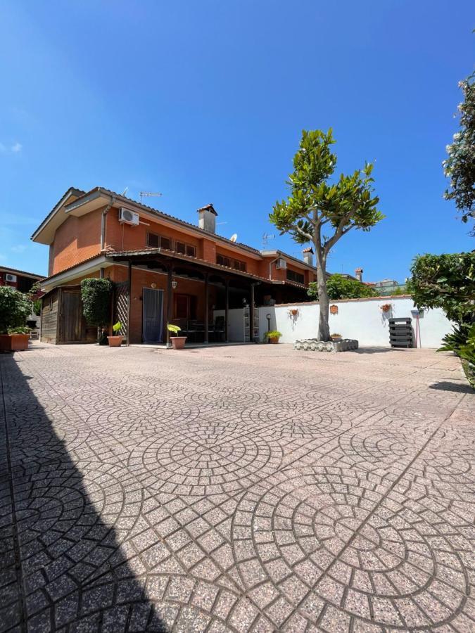 Villa Marina Torvaianica Exteriör bild